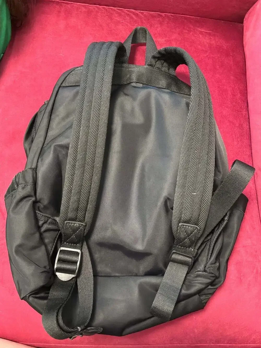 Kipling delia compact